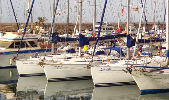 Sailing boats - Endeavour Sailing Sailing boats - Endeavour Sailing